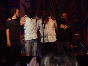Vasemmalta Shane Cooper, Ndudozo Makhatin, Zim Ngqawana, Ayanda Sikade